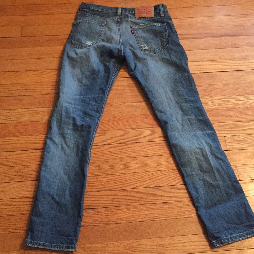 Levis Fit Ripped Jeans - Picture 4 of 8